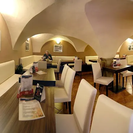 Fontana Pizzeria - Penzion
