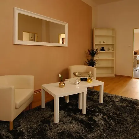 Pensión Fontana Pizzeria - Ceske Budejovice