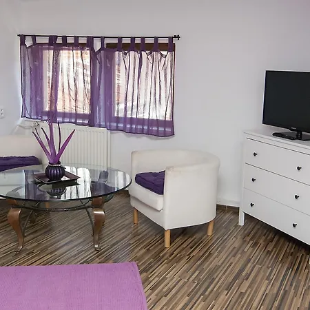 게스트하우스 폰타나 피자리아 - 3*