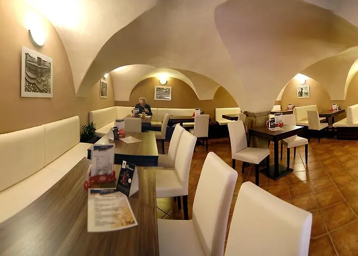 폰타나 피자리아 - 게스트하우스