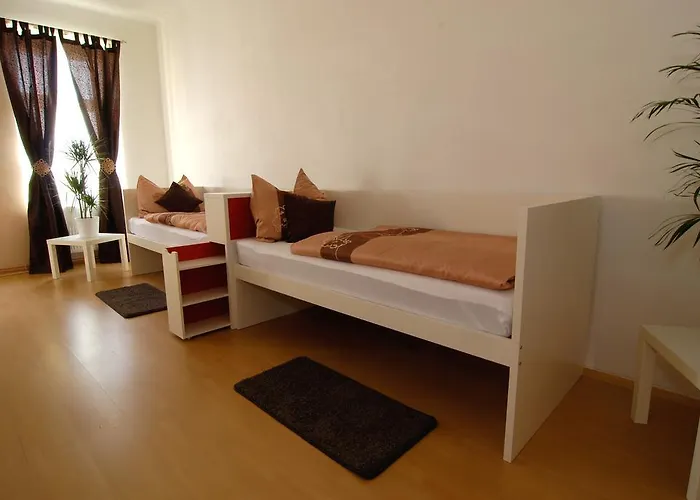 丰塔纳比萨里亚裴森酒店 招待所