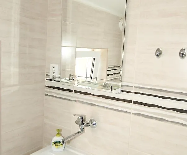 招待所 丰塔纳比萨里亚裴森酒店 3*