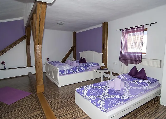 丰塔纳比萨里亚裴森酒店 3*